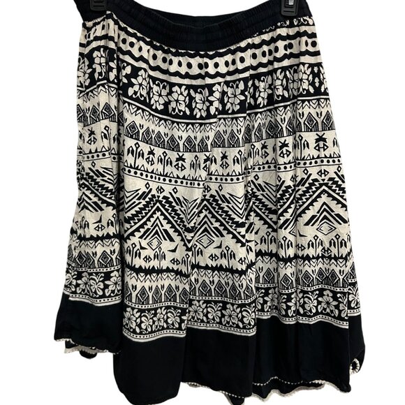 J Gee Boho Black & White Tribal Elastic Waist Asymmetrical Skirt Size L Flowy - Picture 2 of 9